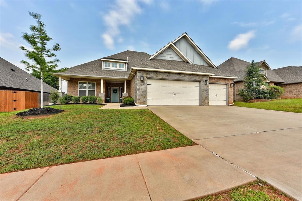 19605 Millstone Crossing Dr, Edmond, OK 73012 - photo 1