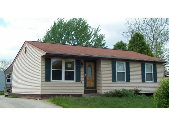 819 Coral Tree Ct, Columbus, OH 43228 - photo 1