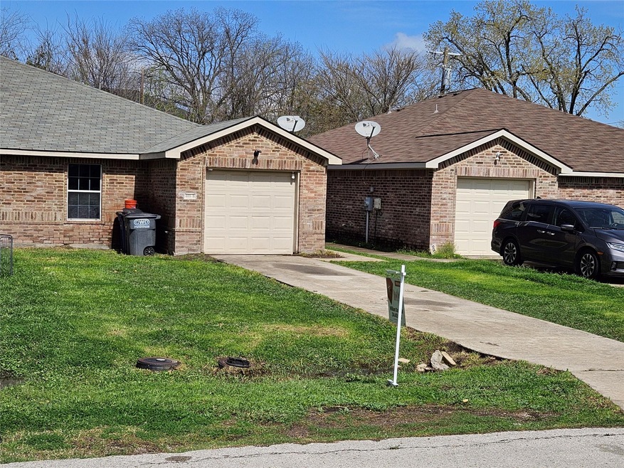 405 Masters Ave unit B, Wylie, TX 75098 - photo 1