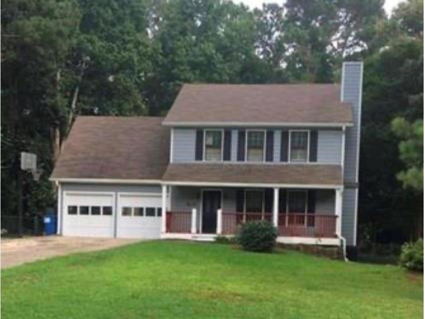 1011 Forest Park Ln, Suwanee, GA 30024 - photo 1