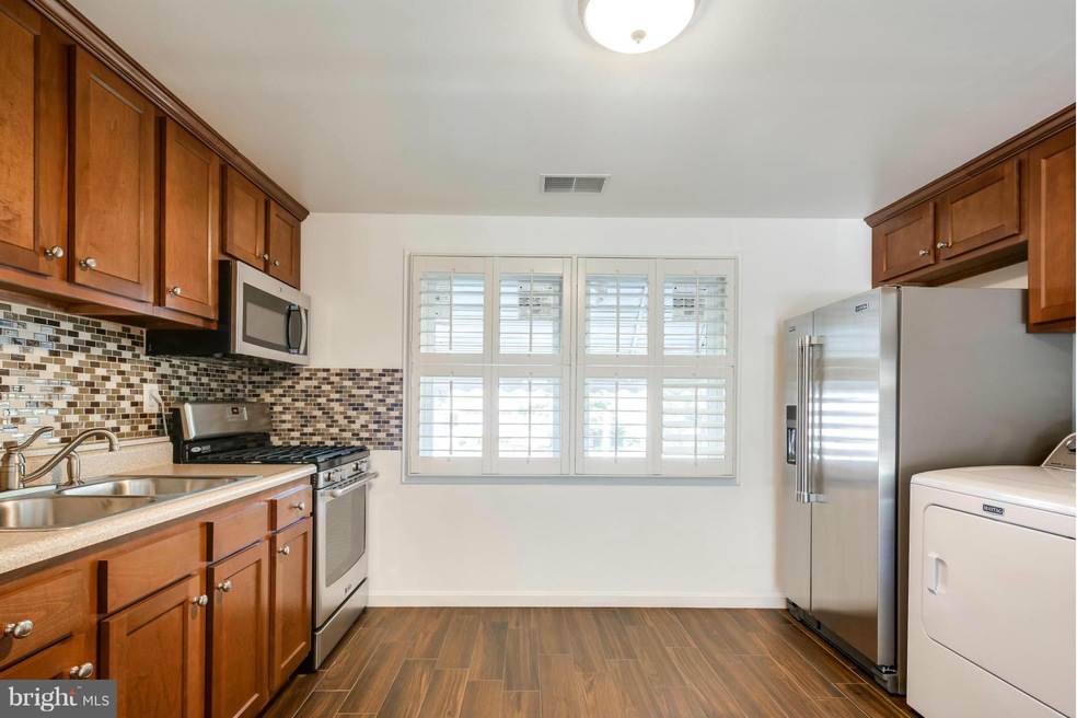 2415 Alma Rd, Halethorpe, MD 21227 - photo 1