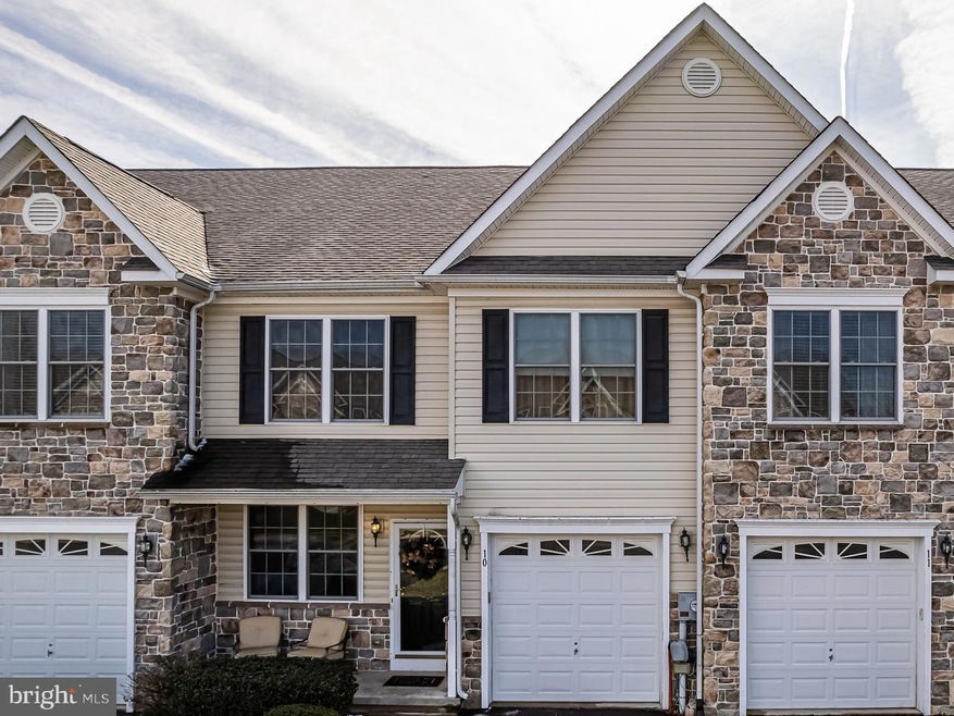 10 Ryan Ct, Telford, PA 18969 - photo 1