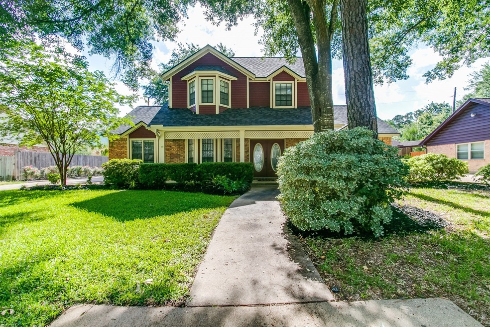 15702 Gilbertyn Dr, Tomball, TX 77377 - photo 1