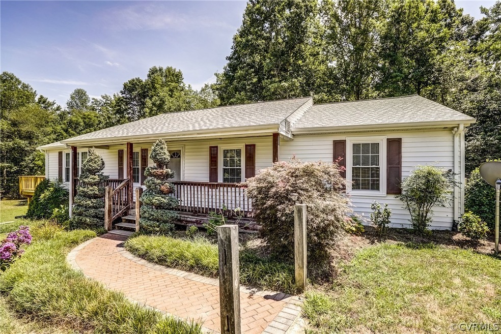 Welcome to 361 Holly Spring Lane