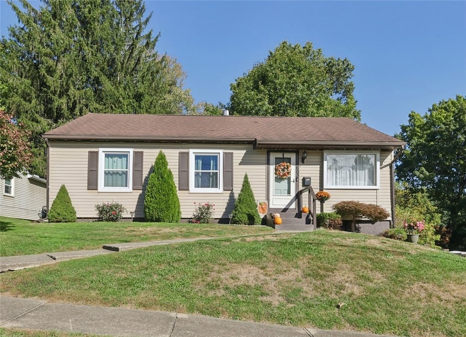 603 E Edgewood Ave, New Castle, PA 16105 - photo 1