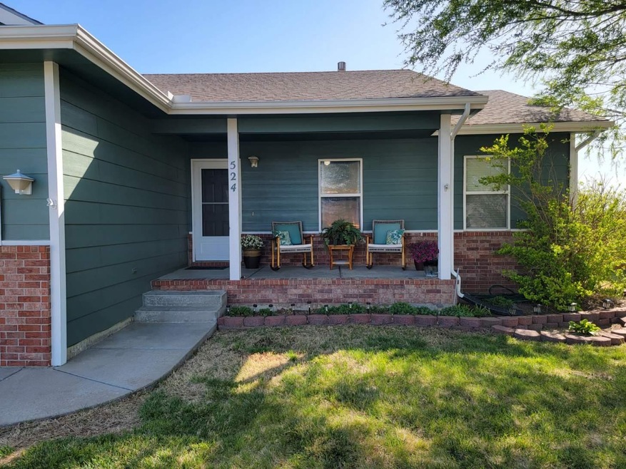 524 S Longbranch Dr, Maize, KS 67101 - photo 1