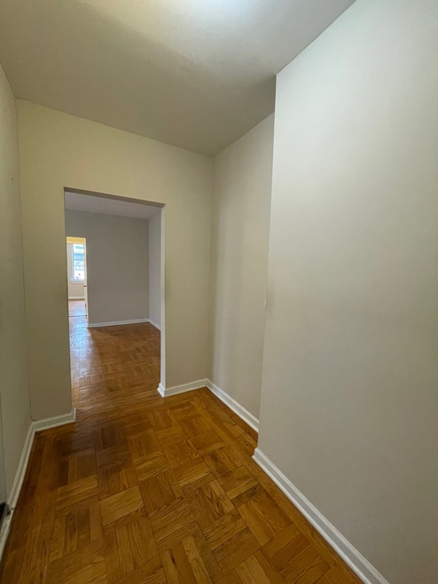 651 W 188th St unit 5O, New York, NY 10040 - photo 1