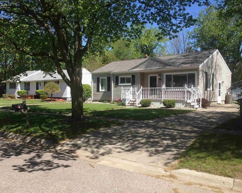 1251 Beatrice St, Flushing, MI 48433 - photo 1