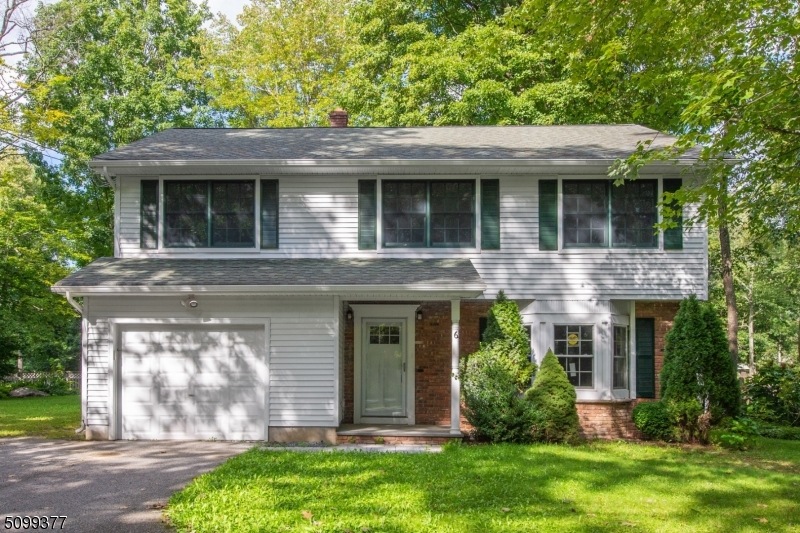 6 Hamilton Dr, Hewitt, NJ 07421 - photo 1