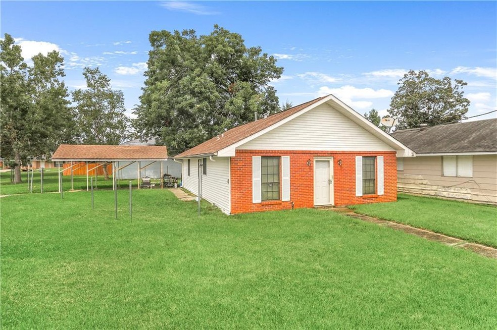2756 Corinne Dr, Marrero, LA 70072 - photo 1