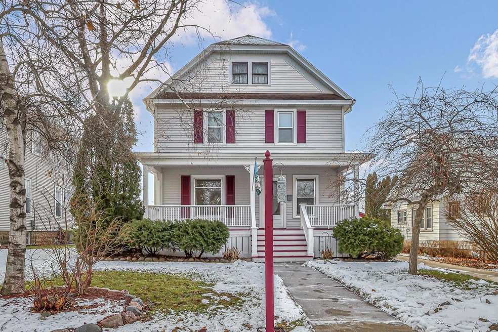 1011 Kensington Ave Plymouth 40