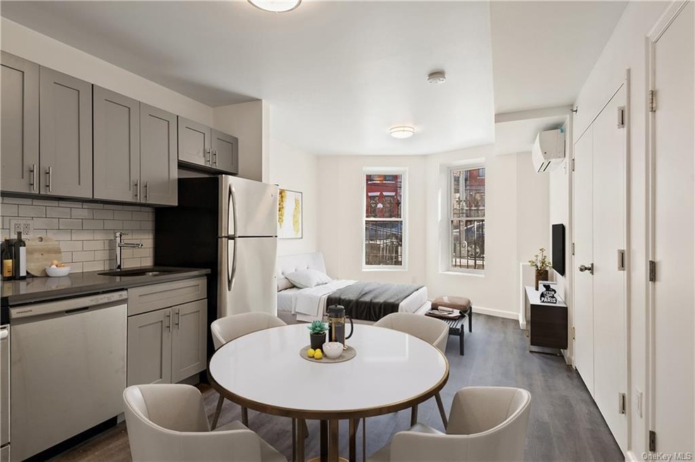 1047 Morris Ave unit 1, Bronx, NY 10456 - photo 1