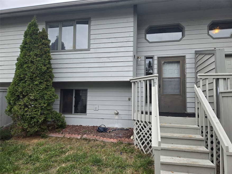 Under Contract $299,900