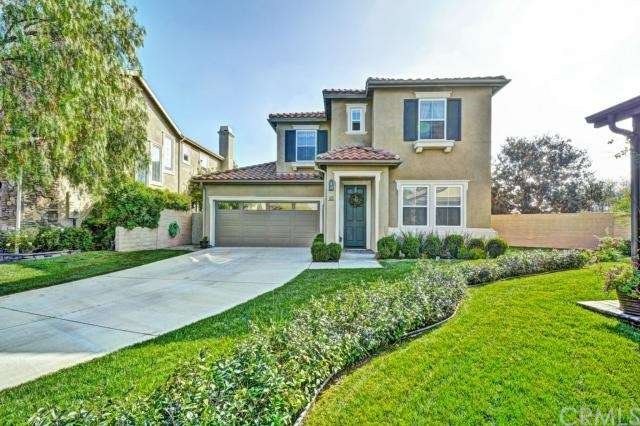 Honey I am Home!  Look at that LONG driveway!