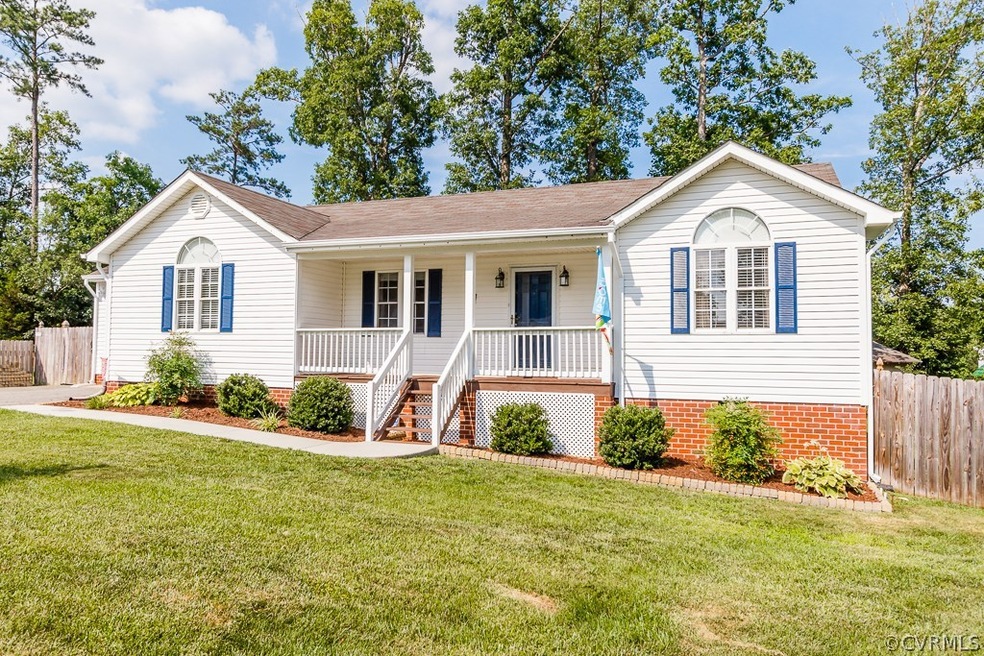 FRONT EXTERIOR W/NICE LANDSCAPING, REAR PRIVACY FE