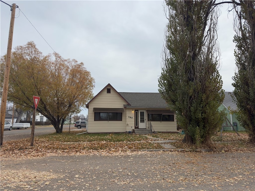 289 N 4th Ave, Forsyth, MT 59327 - photo 1