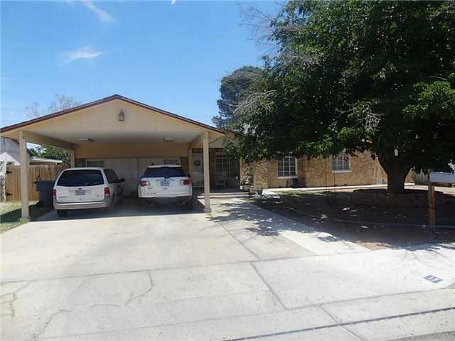 17 Half Moon Dr, El Paso, TX 79915 - photo 1