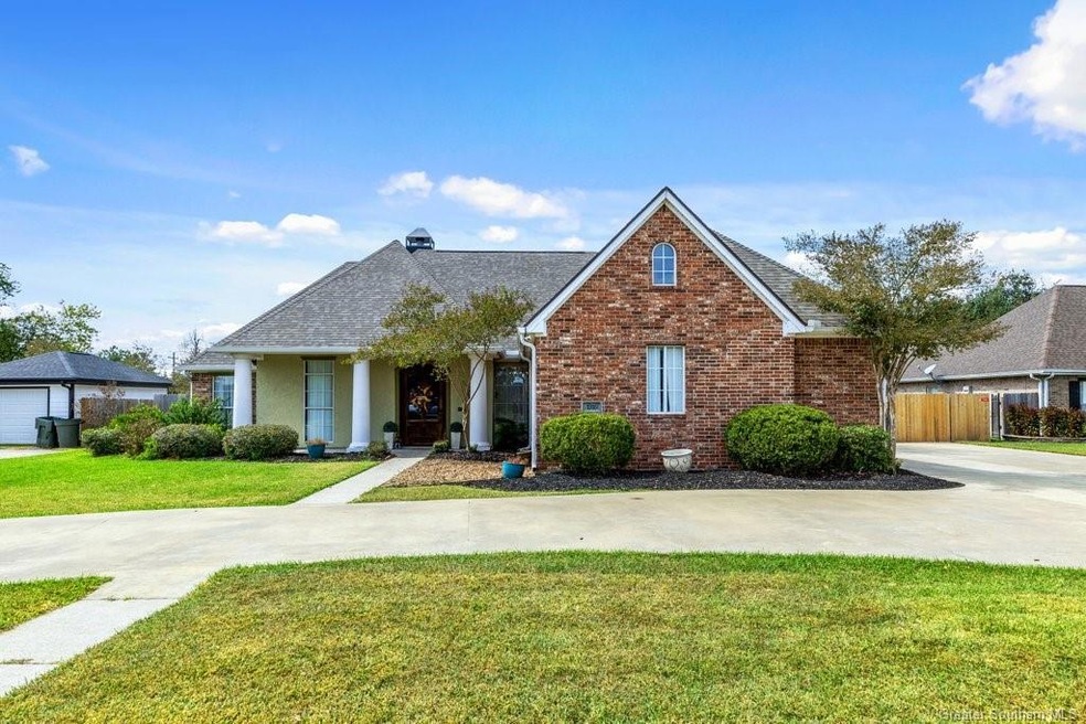 4916 Westridge Blvd, Lake Charles, LA 70605 - photo 1