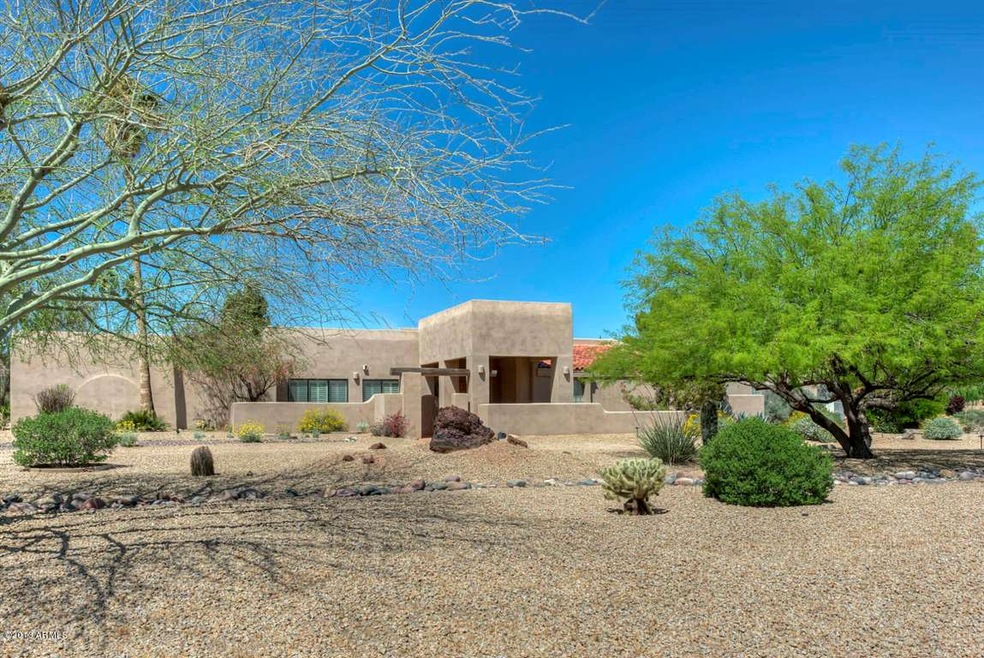 002_Desert Landscaping (cropped)