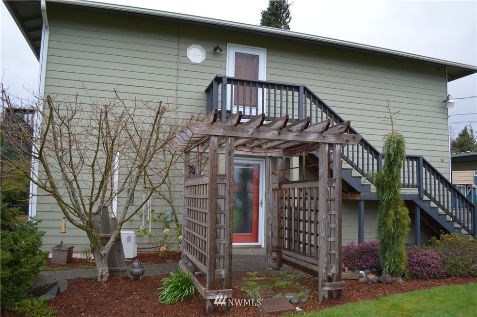 501 12th St, Raymond, WA 98577 - photo 1