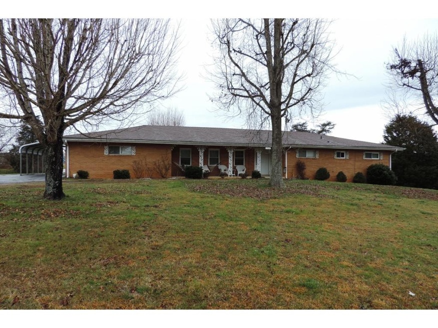 223 Greenlee Rd, Johnson City, TN 37601 - photo 1