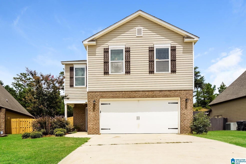 1092 Kerry Dr, Calera, AL 35040 - photo 1