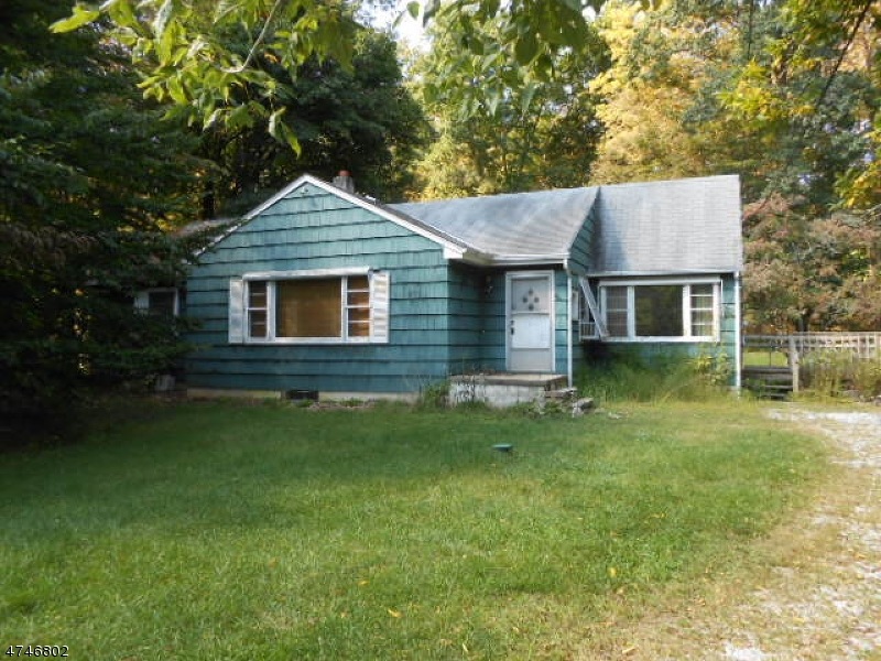 8 Wilson Place, Newton, NJ 07860 - photo 1