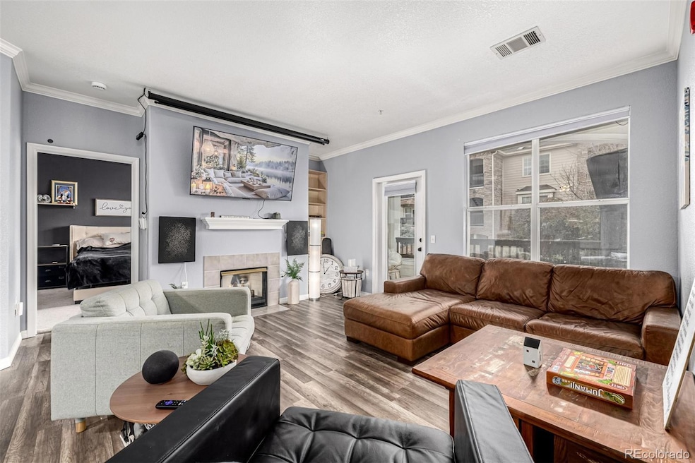 18919 E Warren Cir unit B107, Aurora, CO 80013 - photo 1