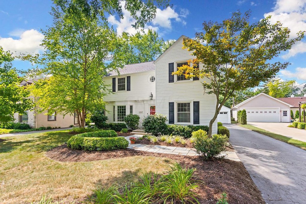 1527 Berkshire Road-1-SMALL