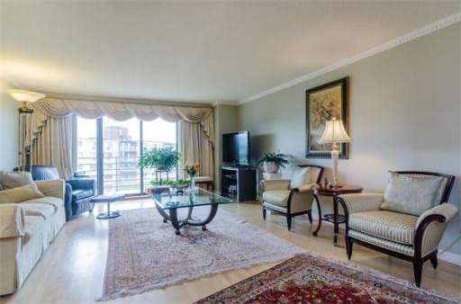 Horizon East unit 706, Watertown, MA 02472 - photo 1