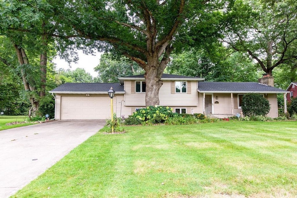 52610 Bamford Dr, South Bend, IN 46637 - photo 1