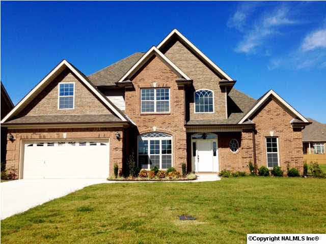 ELEGANT 2 STORY HOME WITH KEEPING ROOM, BONUS ROOM, 2 FIREPLACES AND MUCH MORE!!