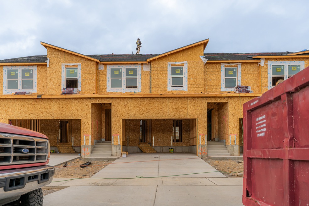 4775 Olive Ave unit 412, Spanish Fork, UT 84660 - photo 1