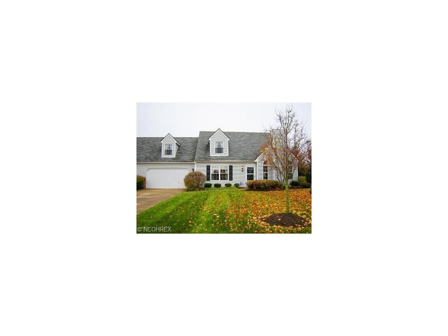 24485 Thicket Ln unit I21, Olmsted Falls, OH 44138 - photo 1