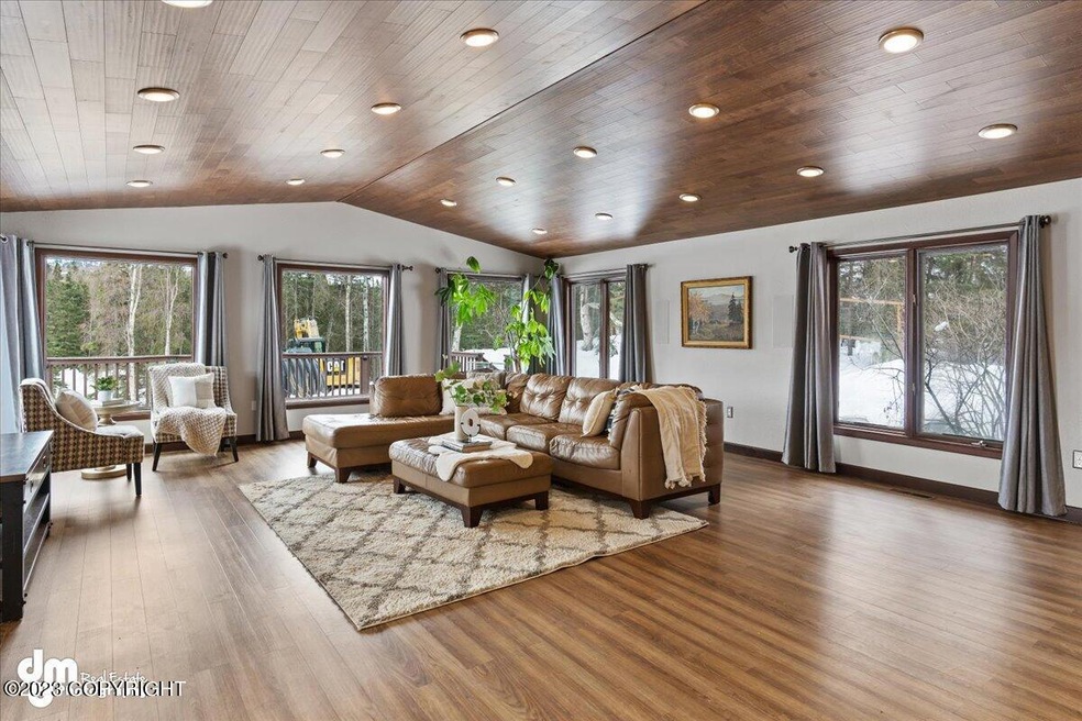 02-Living Room_ELI09938