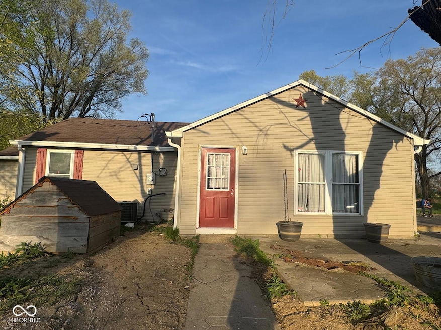 2931 Byrkit St, Indianapolis, IN 46217 - photo 1