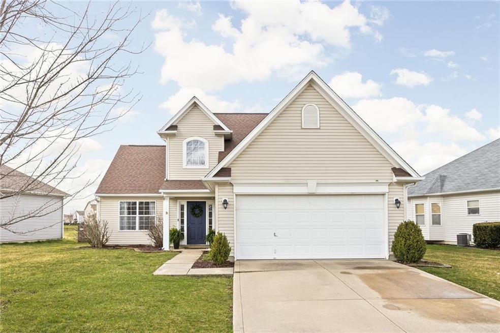 12722 Vikings Ln, Fishers, IN 46037 - photo 1