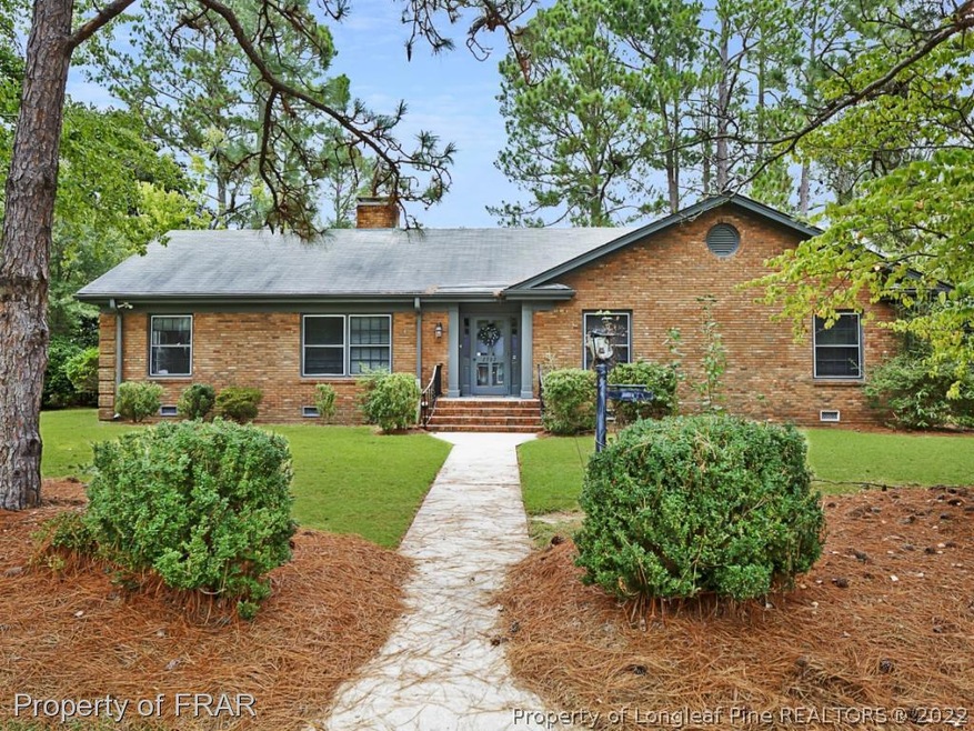 2702 Mirror Lake Dr, Fayetteville, NC 28303 - photo 1