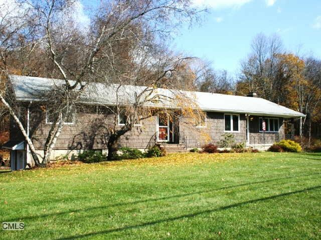 8 Overlook Dr, Brookfield, CT 06804 - photo 1