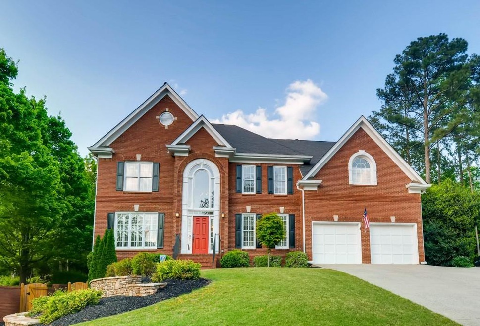 Gorgeous updated home in Amberfield