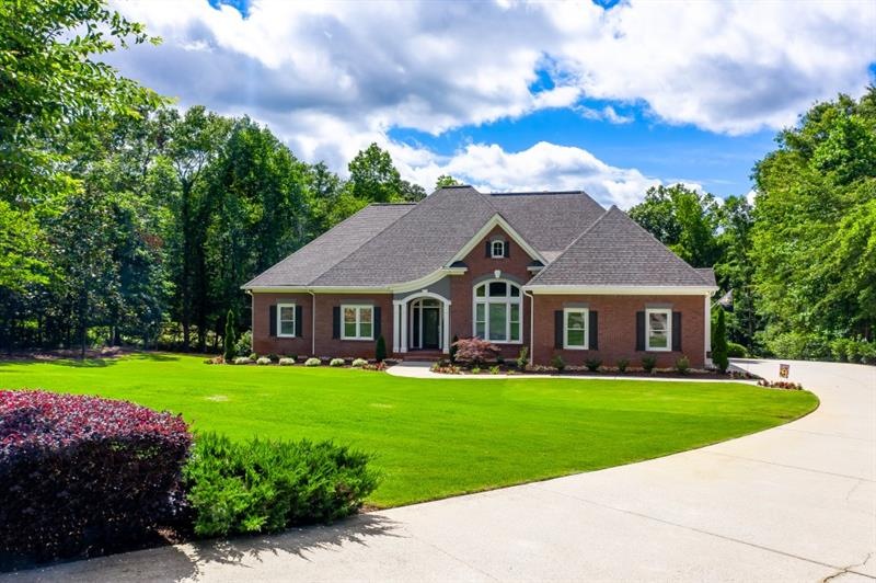 799 River Chase, Hoschton, GA 30548 - photo 1