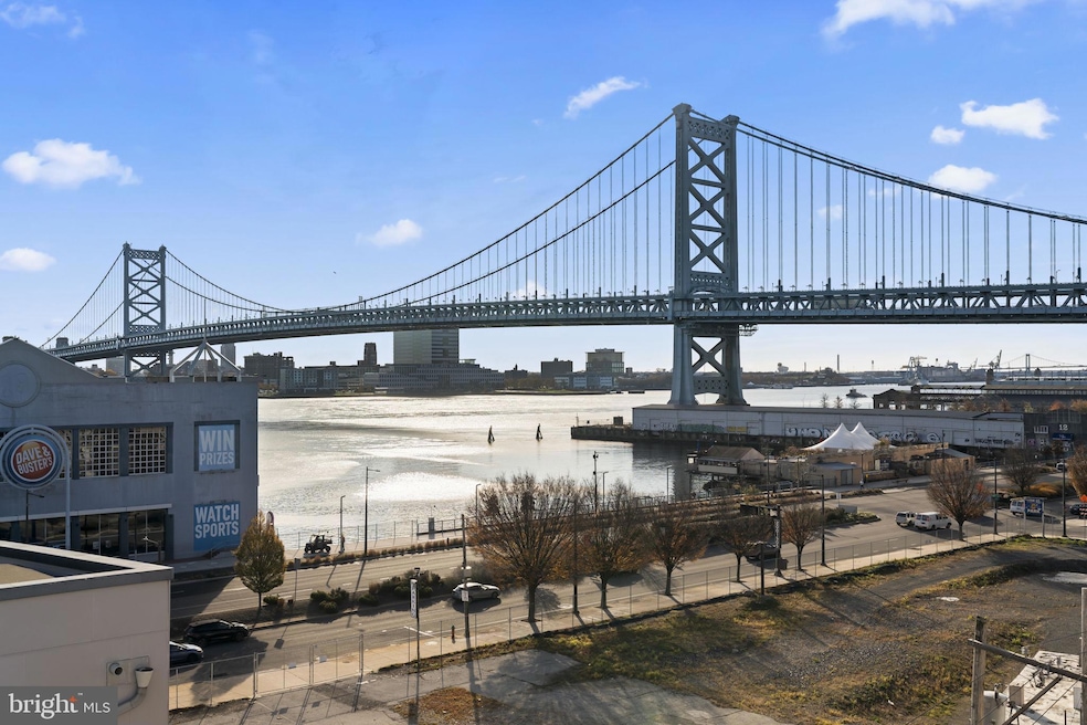 343 N Front St unit C, Philadelphia, PA 19106 - photo 1