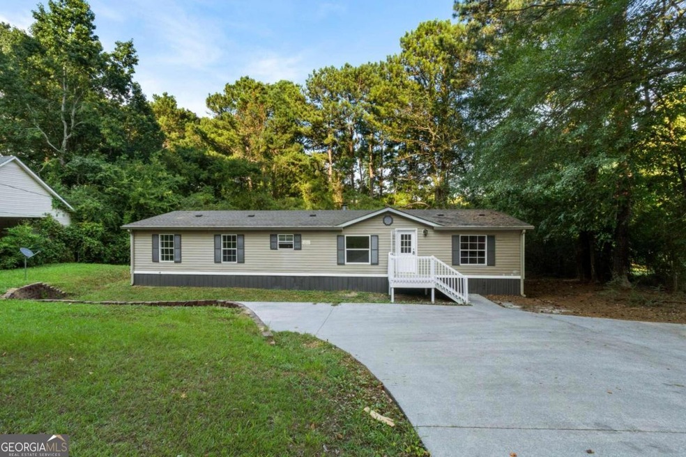 135 Webb Dr NE, Calhoun, GA 30701 - photo 1