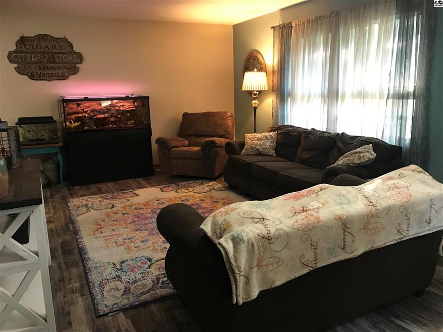 1312 Lyndon Rd, McPherson, KS 67460 - photo 1