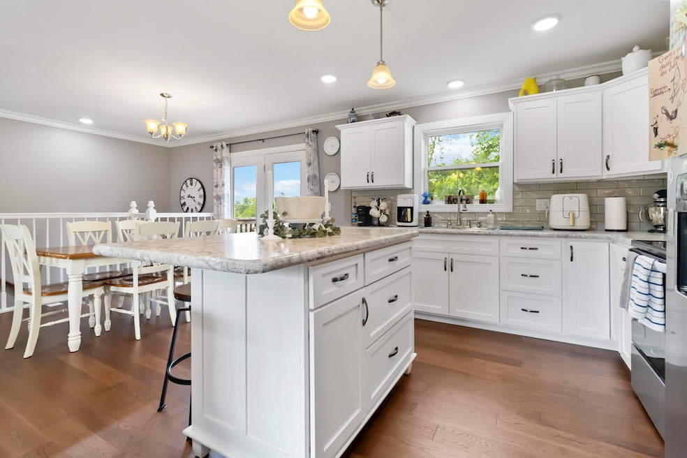 81 Grand Crossing Ct, Somerset, KY 42503 - photo 1