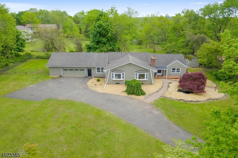 802 Quarry Ln, Martinsville, NJ 08836 - photo 1