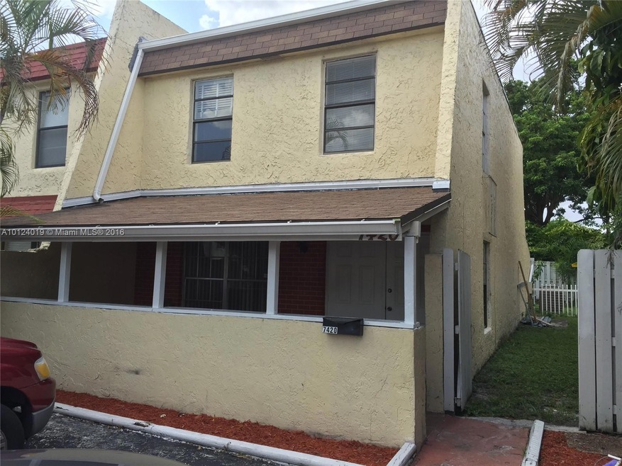 7420 NW 75th St, Tamarac, FL 33321 - photo 1