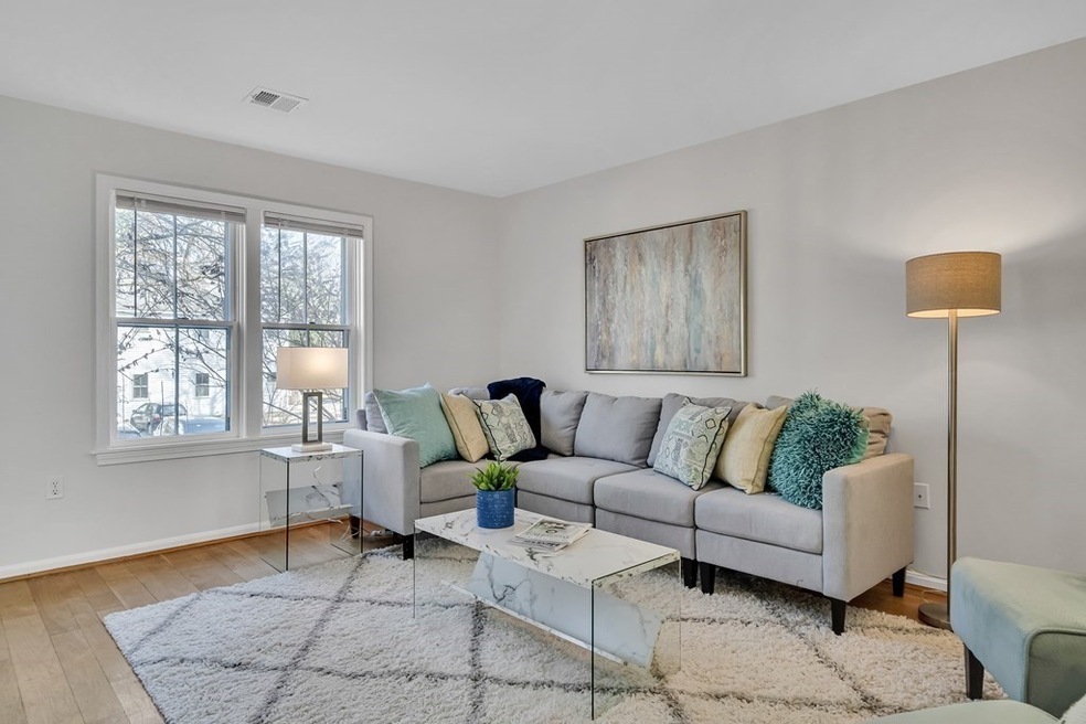 8 N Commons unit C, Lincoln, MA 01773 - photo 1