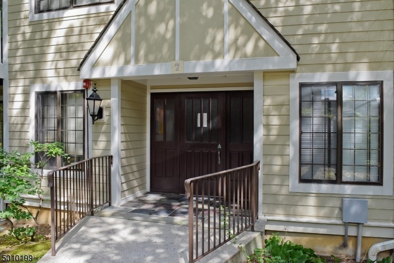 7 Foxwood Dr unit B, Morris Plains, NJ 07950 - photo 1
