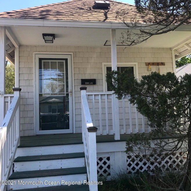 233 Overbrook Ave, Oakhurst, NJ 07755 - photo 1